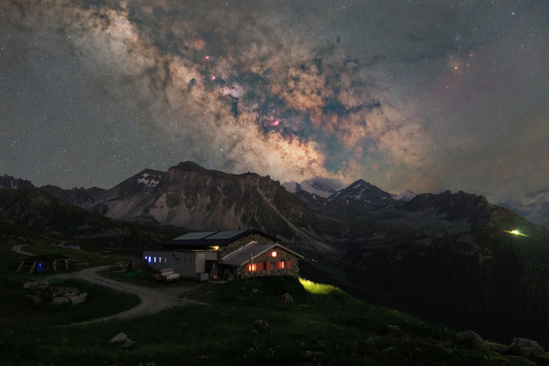 Milky Way at the cabane Bella-Tola